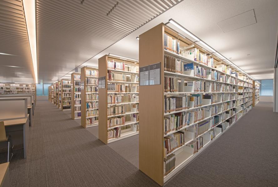 北九州市立大学図書館 本館 株式会社yamagiwa