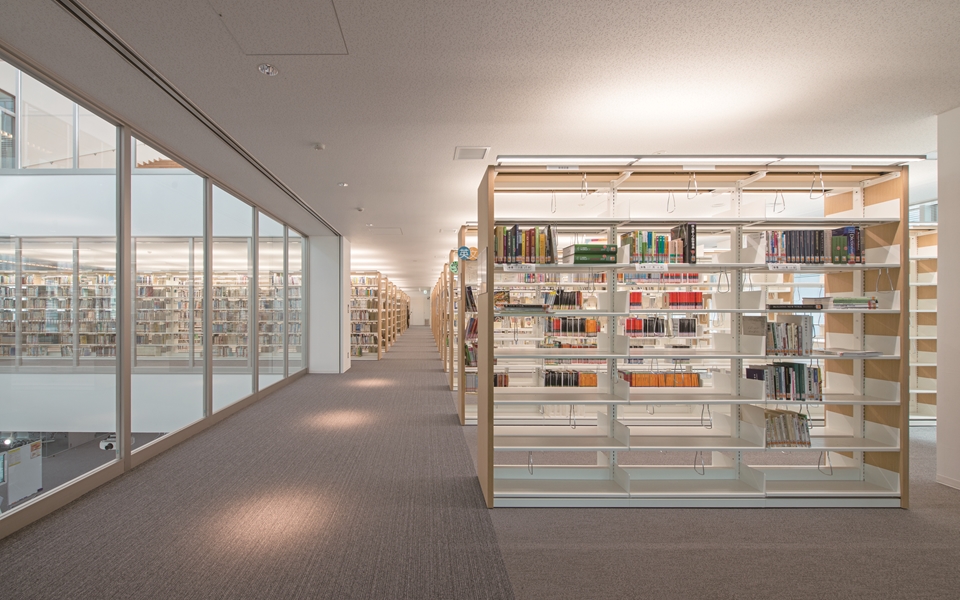 北九州市立大学図書館 本館 株式会社yamagiwa